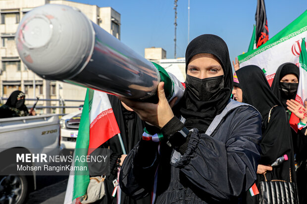 اجتماع بزرگ «دختران جان‌فدای ایران»