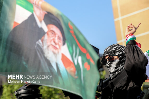 اجتماع بزرگ «دختران جان‌فدای ایران»