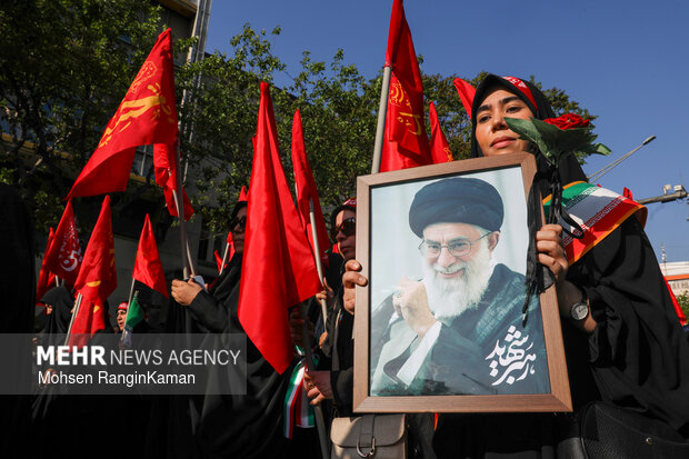 اجتماع بزرگ «دختران جان‌فدای ایران»