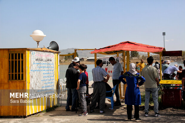 معجزه بهار در بستر پرآب سراب اساطیری نیلوفر کرمانشاه