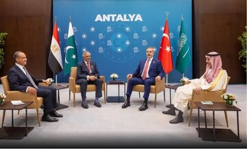 حمایت عربستان، مصر و ترکیه از تلاش میانجی گرانه پاکستان