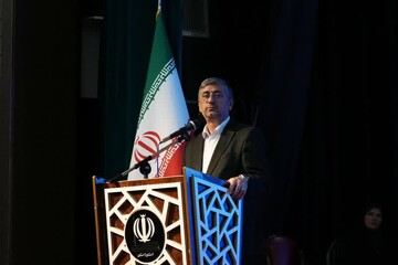 کلاس درس و مدرسه جای جناح‌بندی سیاسی نیست