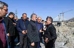 بازدید نایب‌رئیس مجلس و اعضای کمیسیون عمران از پل B1 کرج