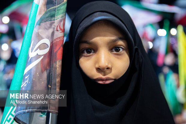 Mashhad hosts gathering to show solidarity btw Iran, Pakistan
