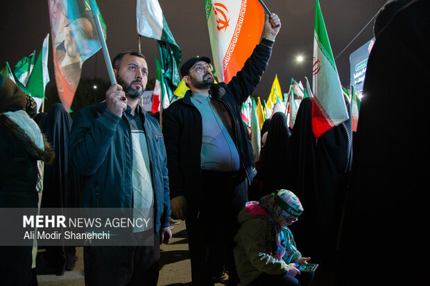 Mashhad hosts gathering to show solidarity btw Iran, Pakistan
