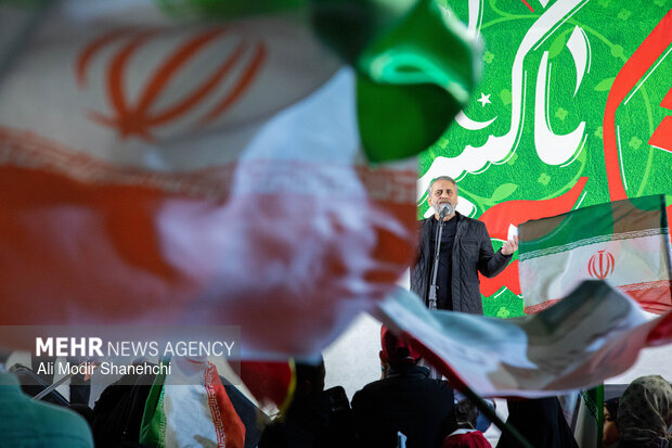 Mashhad hosts gathering to show solidarity btw Iran, Pakistan
