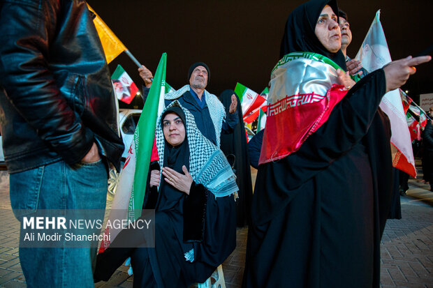 Mashhad hosts gathering to show solidarity btw Iran, Pakistan
