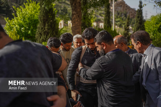 استقبال از ملوانان ناو شکن دنا در شیراز