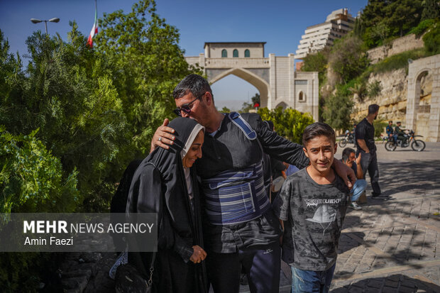 استقبال از ملوانان ناو شکن دنا در شیراز