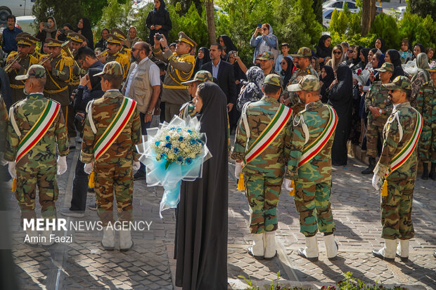 استقبال از ملوانان ناو شکن دنا در شیراز