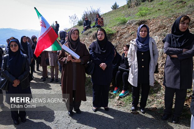 پویش «درختکاری سرو ایران» در سنندج