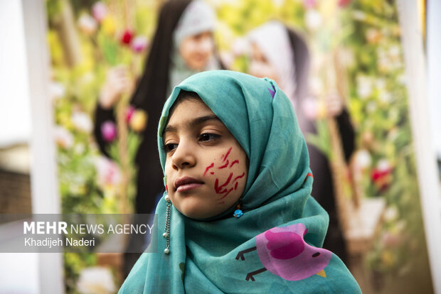 همایش مادران و دختران در اصفهان