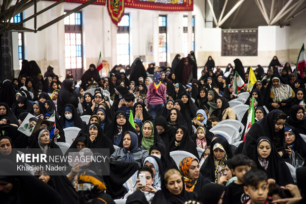 همایش مادران و دختران در اصفهان