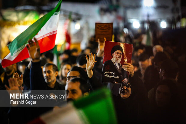 میدان‌داری مردم ساری به عشق ایران