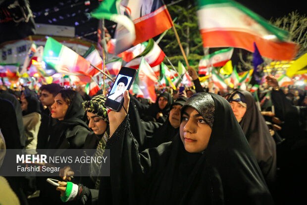 میدان‌داری مردم ساری به عشق ایران