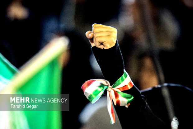 میدان‌داری مردم ساری به عشق ایران