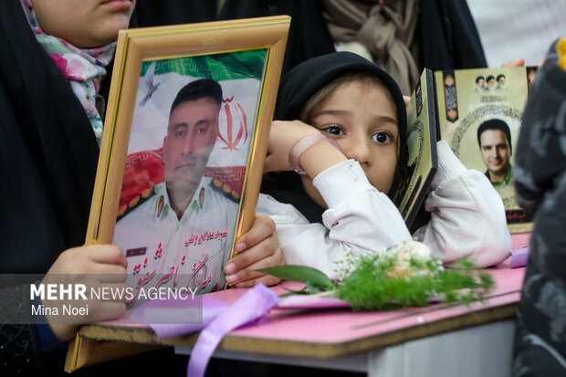 دختران آسمانی میثاق