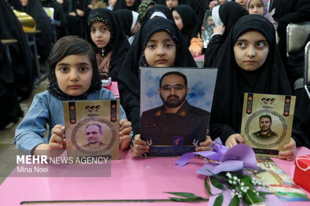 دختران آسمانی میثاق