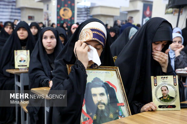 دختران آسمانی میثاق