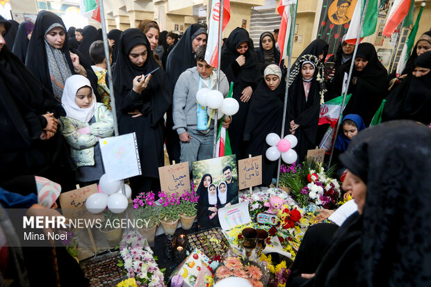 دختران آسمانی میثاق