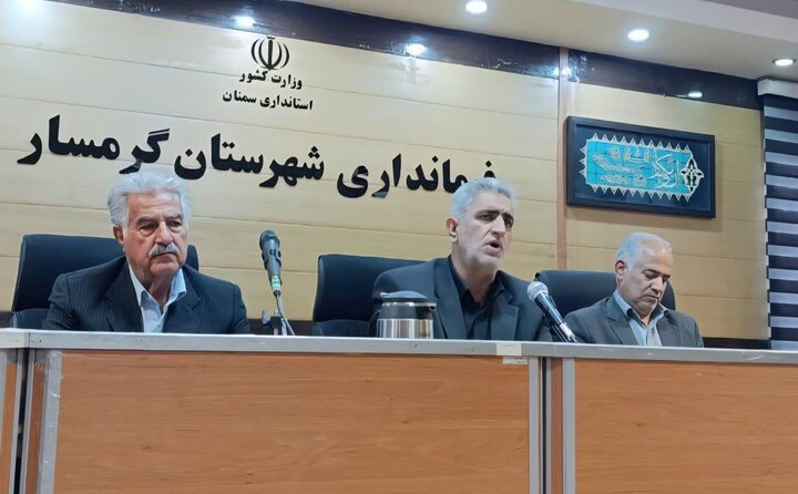 موج انصراف در گرمسار؛ ۱۳ نامزد شورای شهر طی ۷۲ ساعت کنار کشیدند