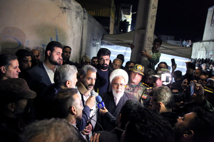 استقبال باشکوه مردم و مسئولان کرمانشاه از قهرمان ناوشکن دنا