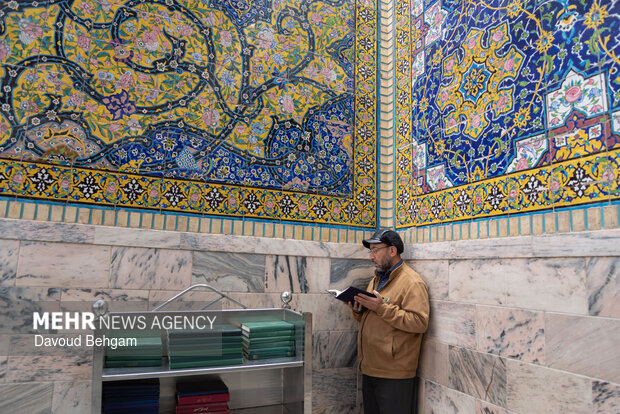 حال و هوای حرم رضوی در شب ولادت حضرت معصومه (س)