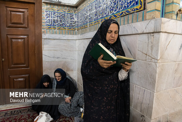 حال و هوای حرم رضوی در شب ولادت حضرت معصومه (س)