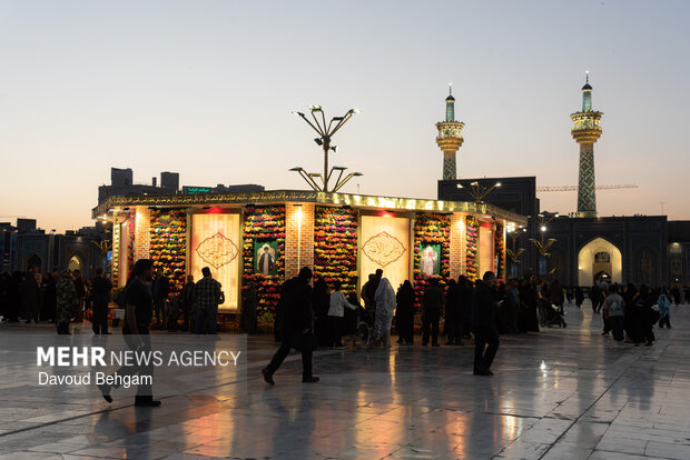 حال و هوای حرم رضوی در شب ولادت حضرت معصومه (س)