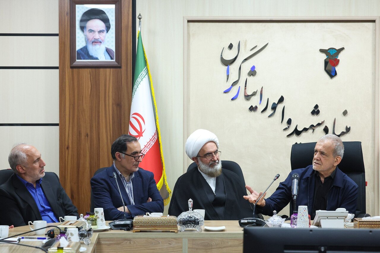 نباید در برابر فداکاری خانواده شهدا و ایثارگران قصور کنیم