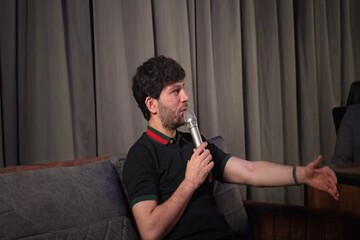 ماشاریپوف بدون توجه به استقلال از پاختاکور یاد کرد