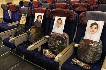 گرامیداشت دهه کرامت و ادای احترام به مقام دختران شهید میناب