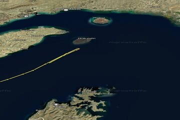 Iran Armed Forces block 2 other oil tankers at Hormuz Strait