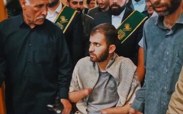 حضور جانباز سرافراز جنگ رمضان «حسین محمدی» در حرم کریمه اهل بیت(س)