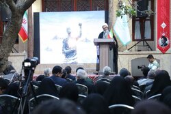 اشعار حماسی سلاحِ شب‌های اقتدار؛ شاعران جوان حمایت شوند