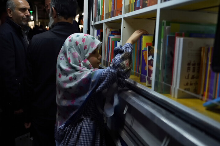 کتابها هم به میدان آمدند