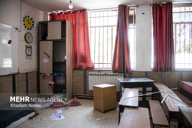 آثار تجاوزات آمریکایی-صهیونی در دبستان شهید قدوسی اصفهان