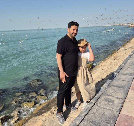 روایتی سه‌گانه از یک شهید؛ «رحمان» در دل مادر، همسر و دخترش زنده است