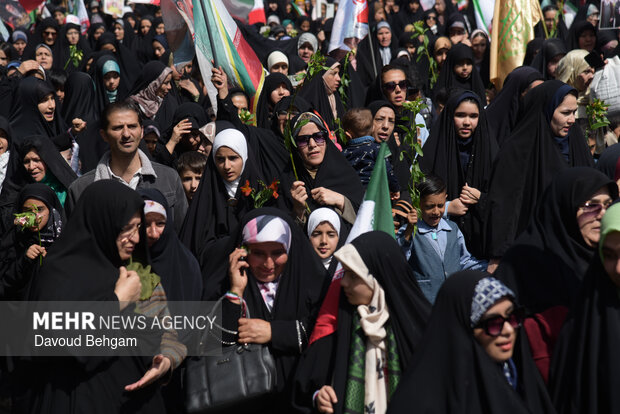 اجتماع دختران خورشید در مشهد