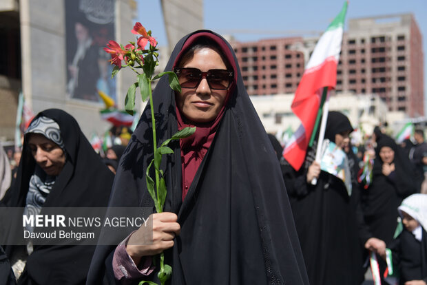 اجتماع دختران خورشید در مشهد