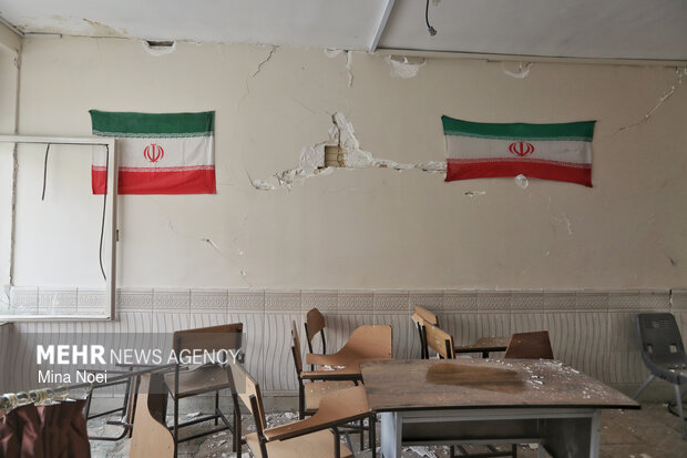 آثار تجاوزات آمریکایی - صهیونی در مدرسه مکتب الحسین میثاق تبریز