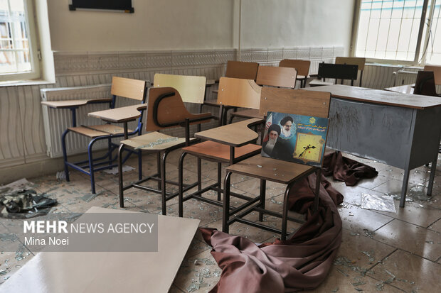 آثار تجاوزات آمریکایی - صهیونی در مدرسه مکتب الحسین میثاق تبریز