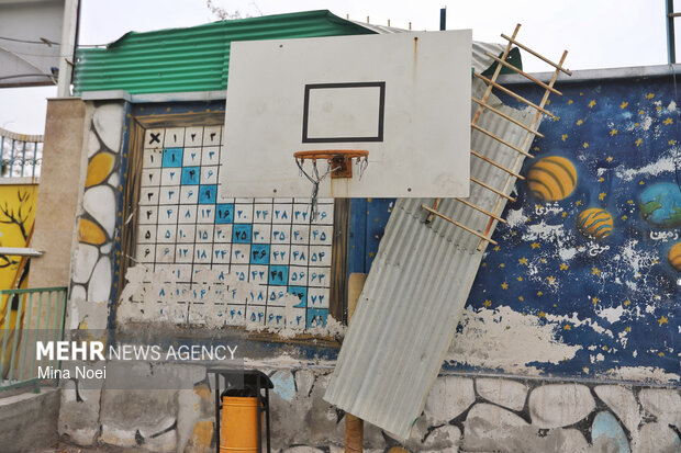 آثار تجاوزات آمریکایی - صهیونی در مدرسه مکتب الحسین میثاق تبریز