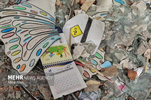 آثار تجاوزات آمریکایی - صهیونی در مدرسه مکتب الحسین میثاق تبریز