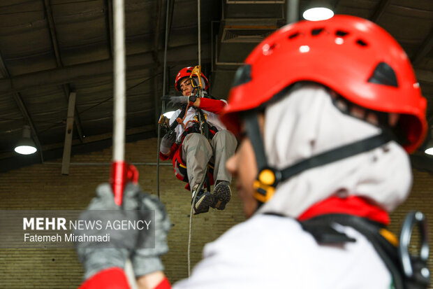 رزمایش امدادگران هلال احمر
