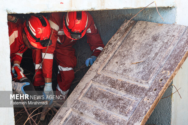 رزمایش امدادگران هلال احمر