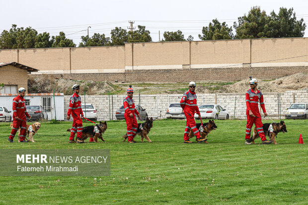 رزمایش امدادگران هلال احمر