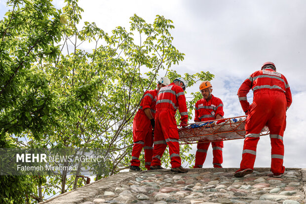 رزمایش امدادگران هلال احمر