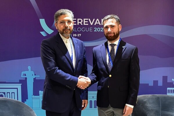 İran ve Ermenistan, Antalya forumunda bölgesel konuları görüştü