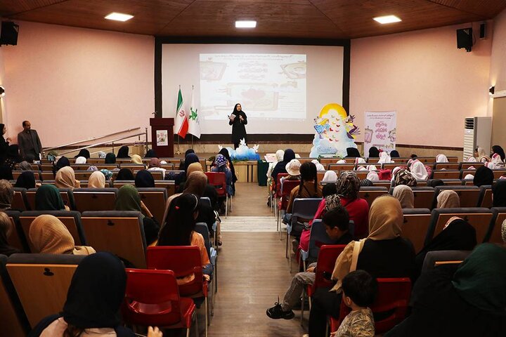 ویژه‌ برنامه «دخترم، افتخار ایران» در رشت برگزار شد